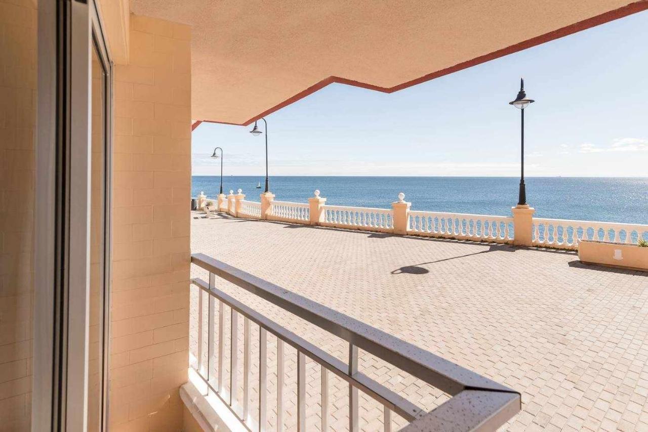 Primera Linea Con Preciosas Vistas Al Mar Melenara Esterno foto